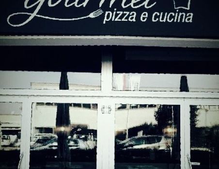 Gourmet Pizza E Cucina
