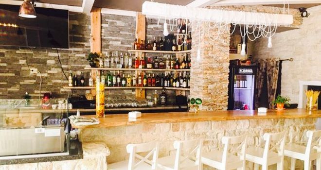 La Tisima-Pizza Bar