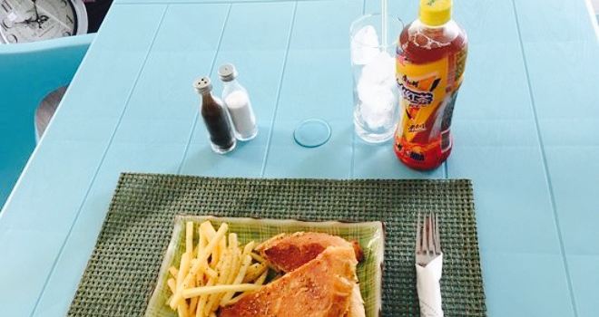 Kandas Café and Deli