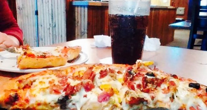 East of Chicago Pizza