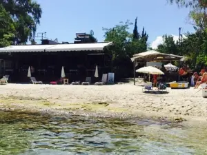 Ta Glarakia
