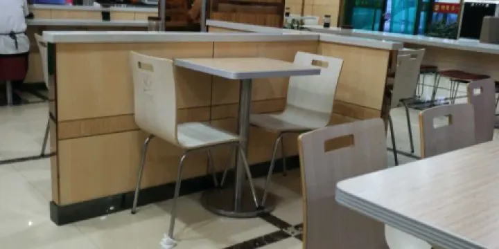 頂牛純湯牛肉拉麵(天鵝湖店)