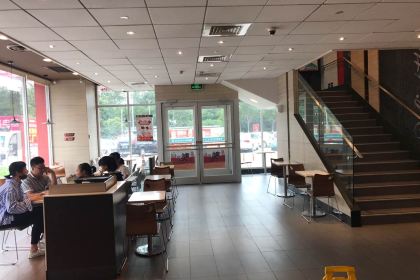 肯德基(银鹤店)