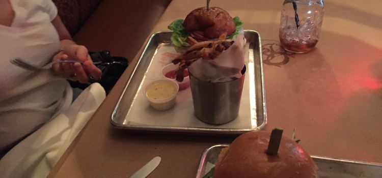 Mussel & Burger Bar