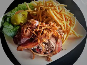 Mike's Grill & Tap