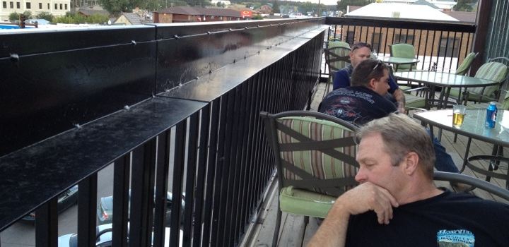 Buglin' Bull Restaurant and Sports Bar