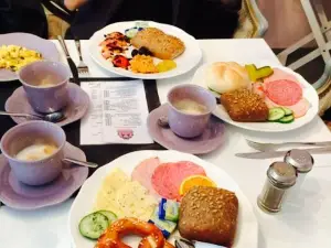 Cafe Zuckerschnuten