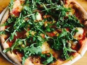 Giusto Bistro & Pizzeria