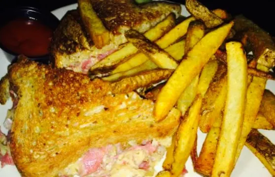 Brass Lantern Tavern