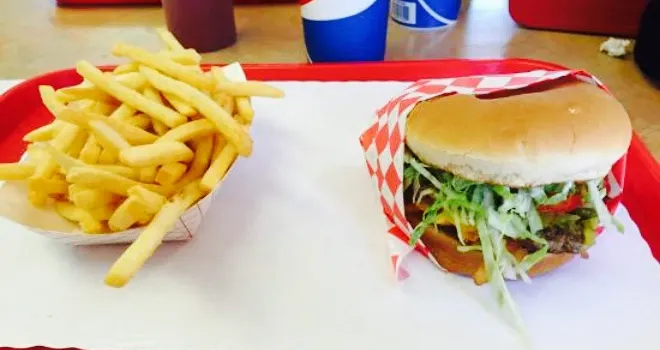 Biggie's Burger & More