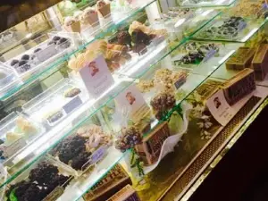 Cheeser's Palace Cafe