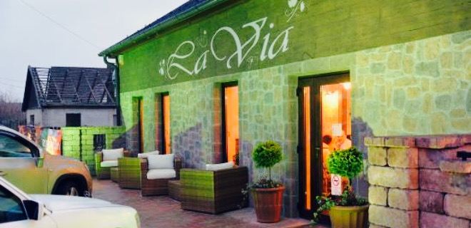 La Via Restaurant