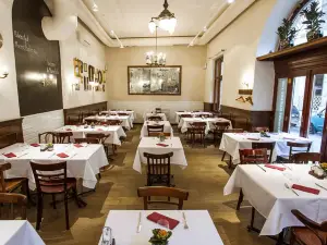 Macesz Bistro