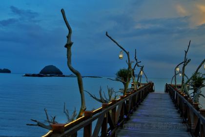 Fish Farm Restaurant & Resort