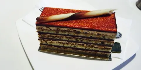 CC Violin Patisserie & Cafe