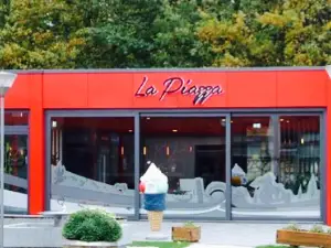 La Piazza