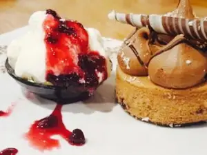 Mike's Grill & Bar Engadine