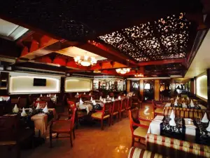 Samarkand Restaurant & Bar