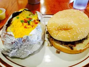 Outlaws BBQ
