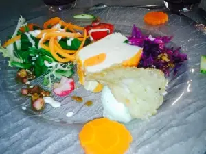 Le Bouche à Oreille