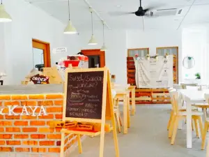 Jam & Kaya Cafe