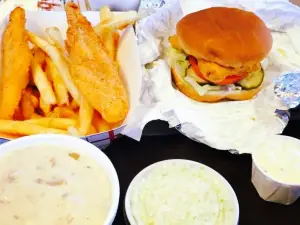 Rob's Seafoods & Burgers