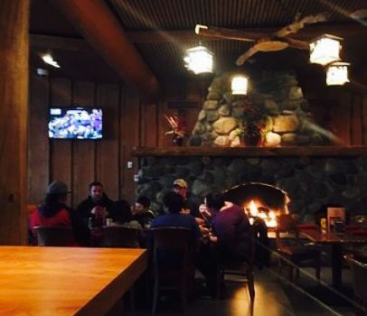 Red Tail Bar & Grill