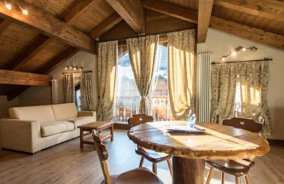 利莫內宮公寓酒店