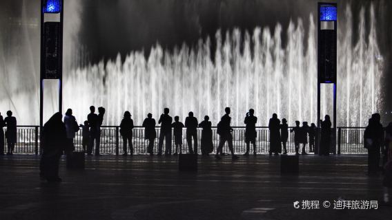 阿聯酋杜拜噴泉+哈利法塔+朱美拉棕櫚島+卓美亞古堡半日遊