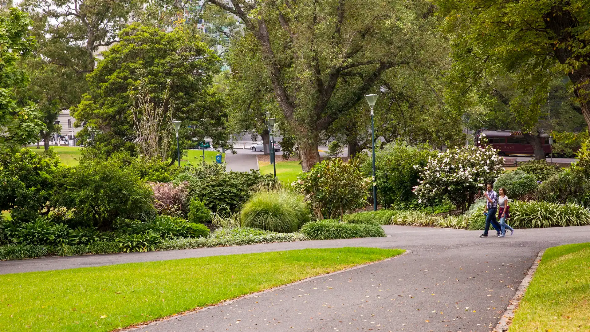 Hotels near Flagstaff Hill Maritime Village