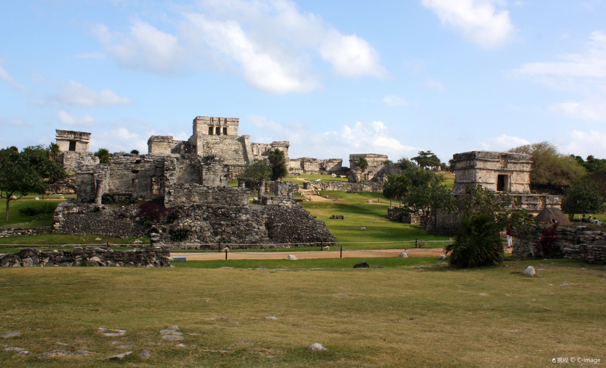 Cancun Chichen Itza Cenote English 1-day tour with lunch and admission ticket