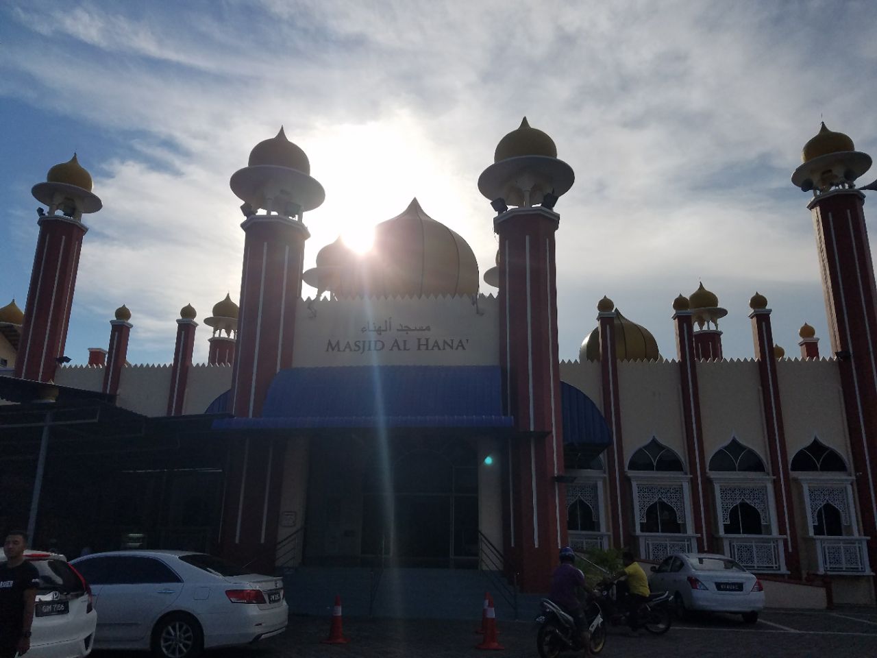 Al Hana Mosque Travel Guidebook Must Visit Attractions In Langkawi Al Hana Mosque Nearby Recommendation Trip Com