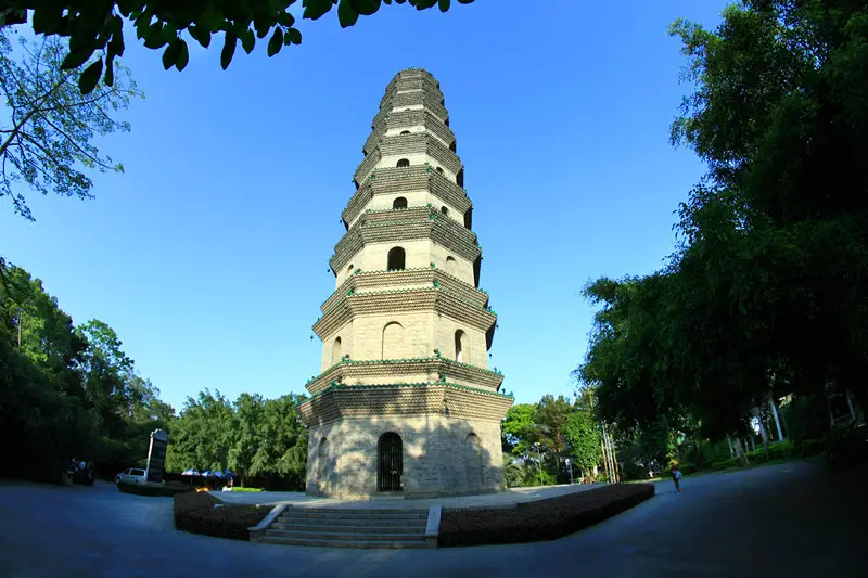 Longxiang Tower