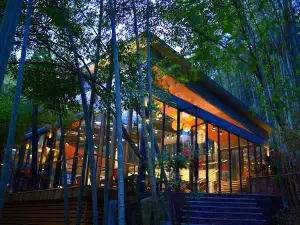 Popular Night Attractions in Longnan