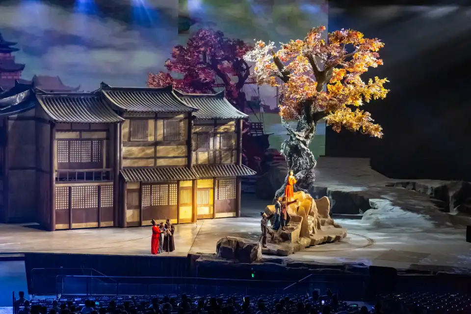 2_"Legend of the Camel Bell" show