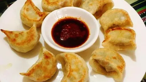 Tibetan Family Kitchen in ラサ