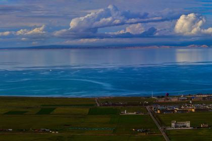 格桑海韵假日饭店(青海湖太阳店)