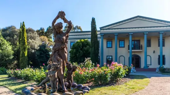 Lyndoch Hill Rose Garden