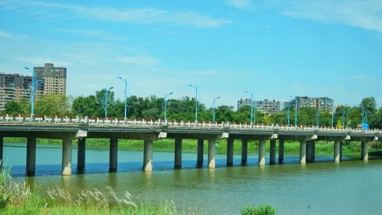 Qionglai Zhuxi Lake