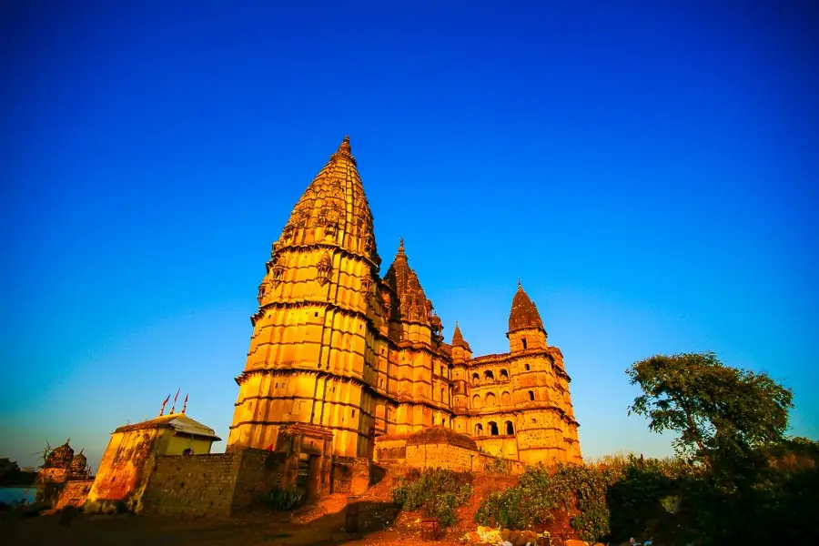 Chaturbhuj Temple