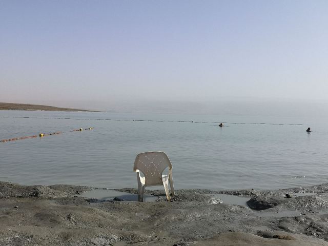 死海
