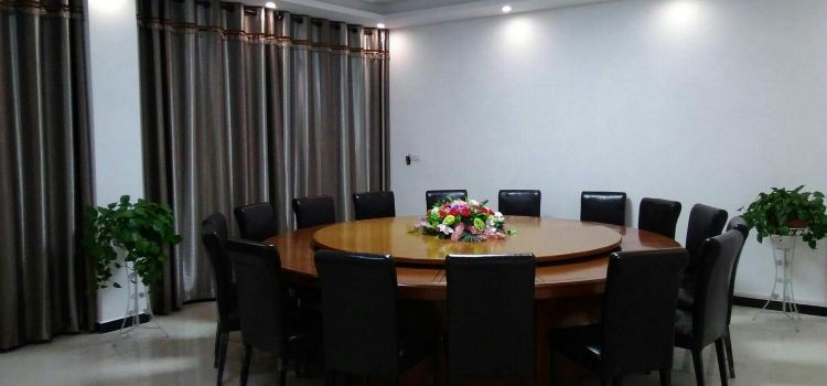 Jiaxiangweizhuti Restaurant