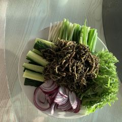 鲲鹏居特色饭店(铁锅炖店) User Photo