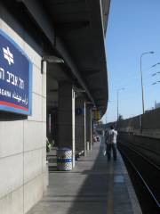 Tel Aviv HaHagana Station