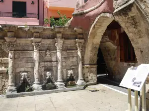 Venezianischer Brunnen Rimondi