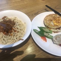 湖北咸宁碧桂园凤凰温泉酒店餐厅 User Photo