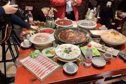 巴国九王爷火锅(万盛总店)