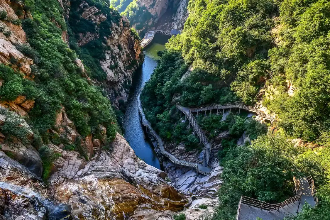 Hotels near Manshanhua Valley Scenic Area