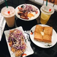 食运丝袜奶茶专门店·茶餐厅(东街店) User Photo