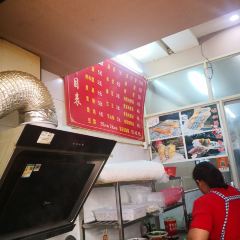 刘琬钰抚州弄口油条摊 User Photo